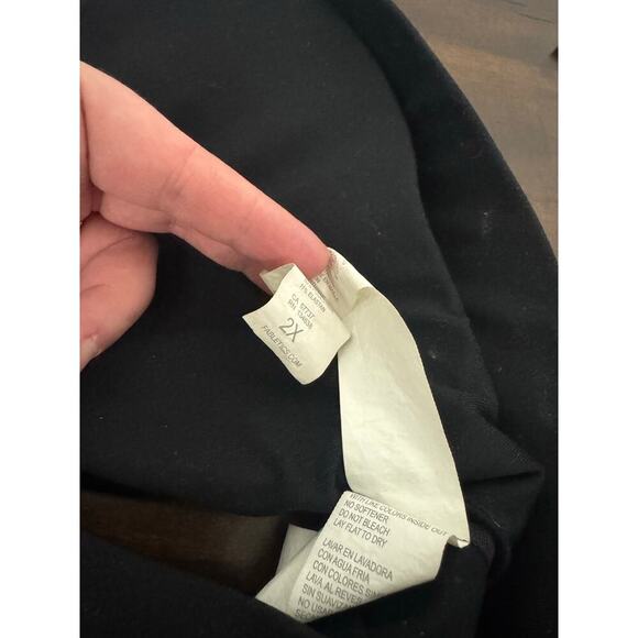 Fabletics Sports Bra w/Twist Front Black 2X NWOT - Picture 7 of 7